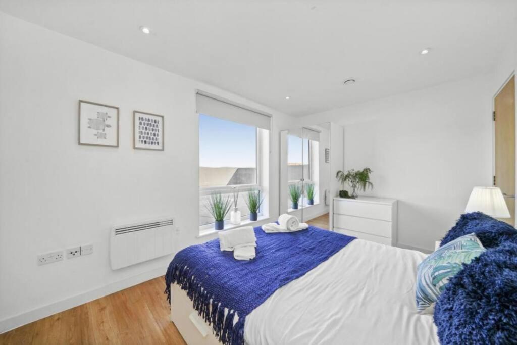 Stunning 3-bedroom Flat With Parking Apartment