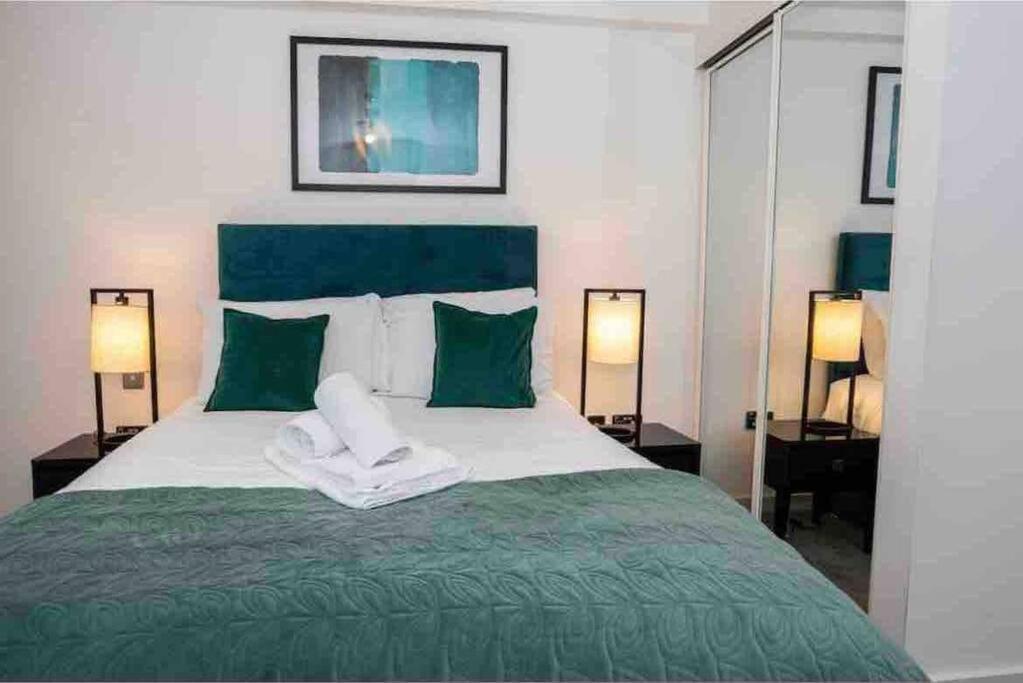 Cosy 2bed Penthouse,salford, Mcr