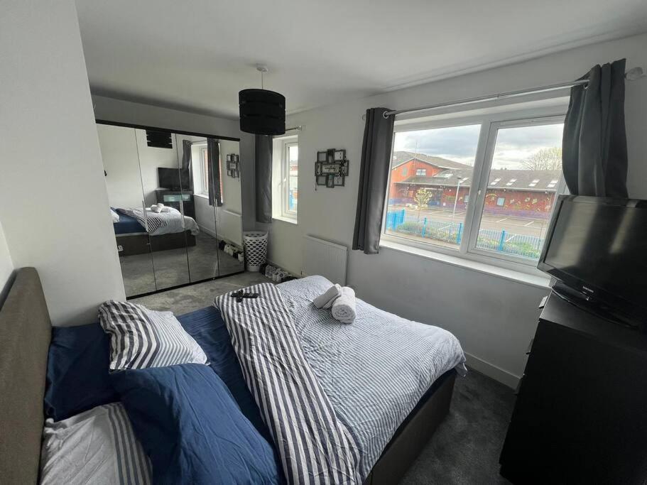 Two Bed In Manchester, Etihad Clayton Vakantiehuis Manchester