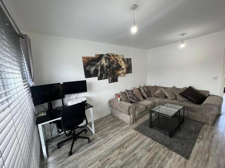 Vakantiehuis Two Bed In Manchester, Etihad Clayton *