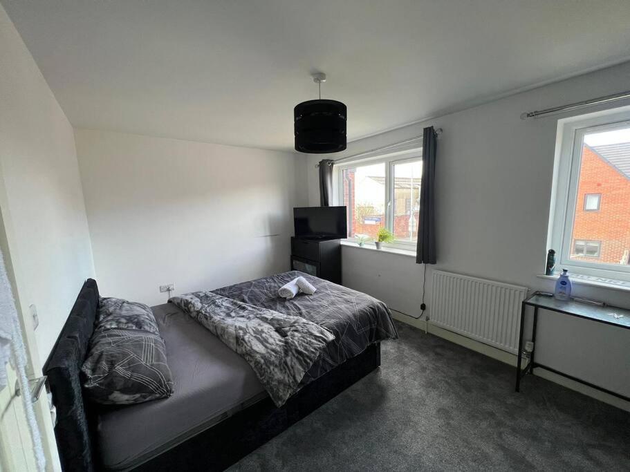 Two Bed In Manchester, Etihad Clayton Manchester