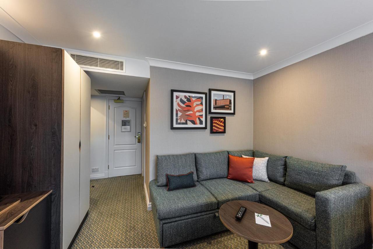 Hotel Holiday - - Oldham By Ihg Manchester