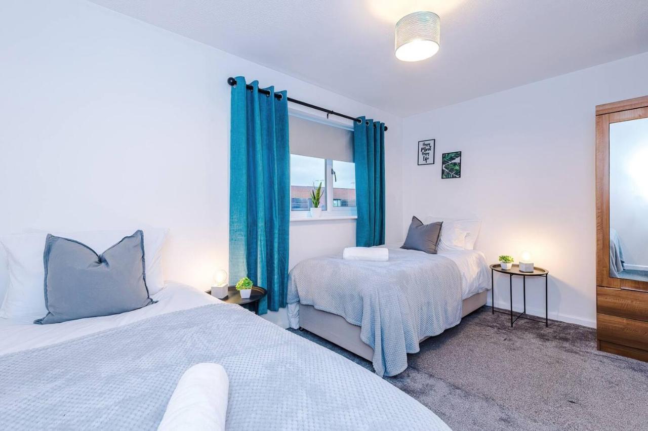 Stylish & Modern 2 Bed Close To Salford Quays Vakantiehuis