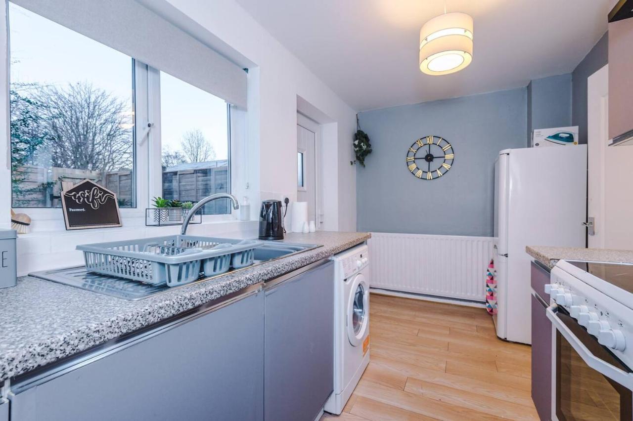 Stylish & Modern 2 Bed Close To Salford Quays *