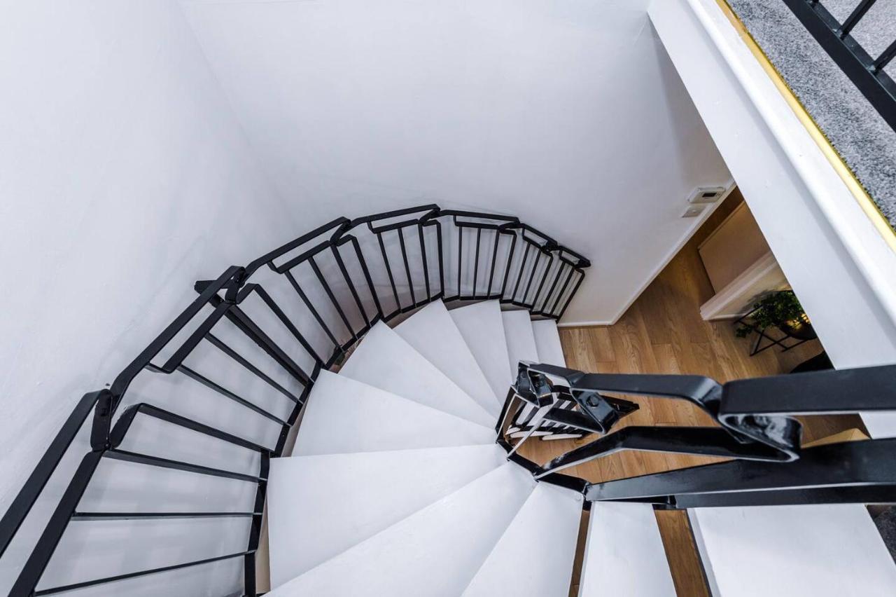Stylish & Modern 2 Bed Close To Salford Quays *