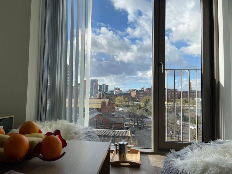 Modern City Flat With Gym & Spa Manchester