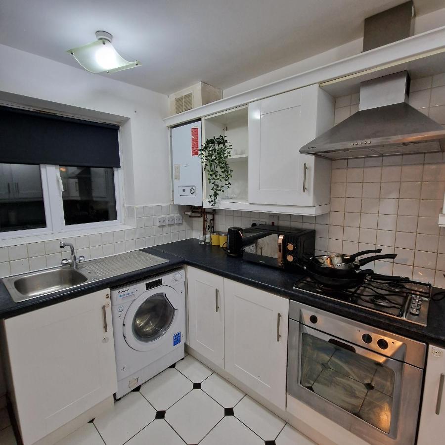 Pet Friendly 3 Bedroom In By Sublime Apartment Manchester
