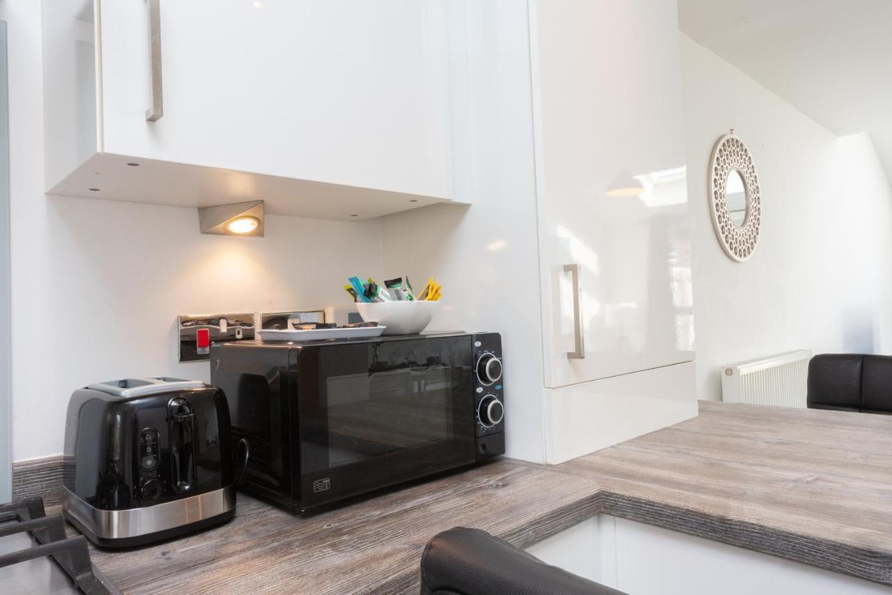 Gasthuis Family Friendly With Parking & Garden