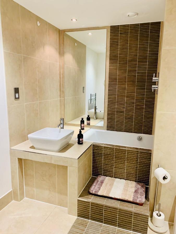 Victoria Homestay Manchester