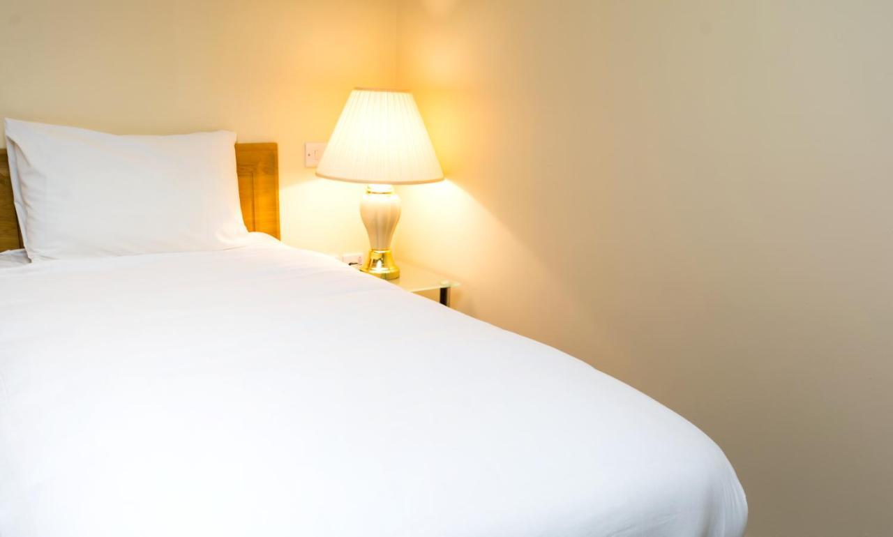 Airport Hotel 3*