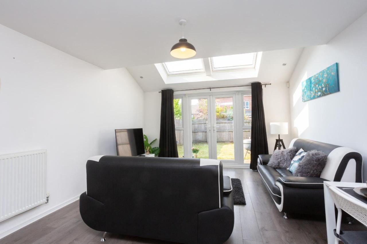 Family Friendly With Parking & Garden Gasthuis Manchester
