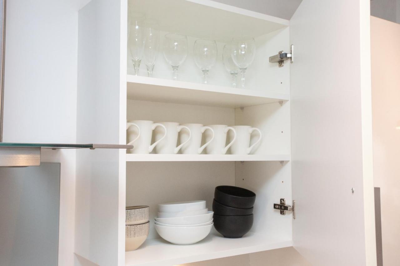 Family Friendly With Parking & Garden * Manchester