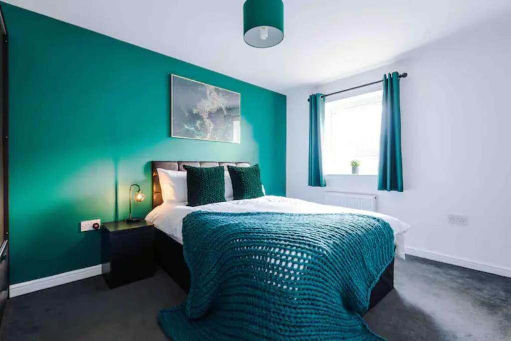 Vakantiehuis Spacious 5 Bedroom Hosted By Mcr Dens *