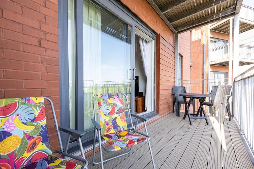 Lovely 2 Bedroom Flat With Balcony Near Centre Manchester