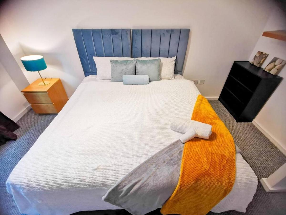 2-bed Near Centre