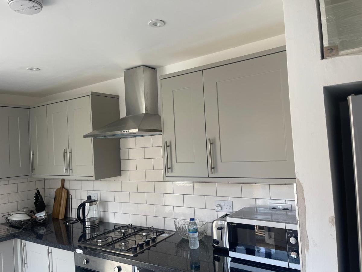 Apartment Flat 1 15 Woodland Road, M18 7hs