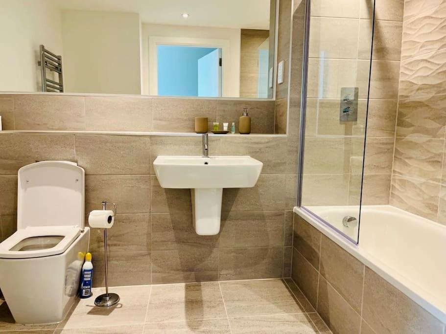 Charming One Bedroom In Old Trafford Apartment