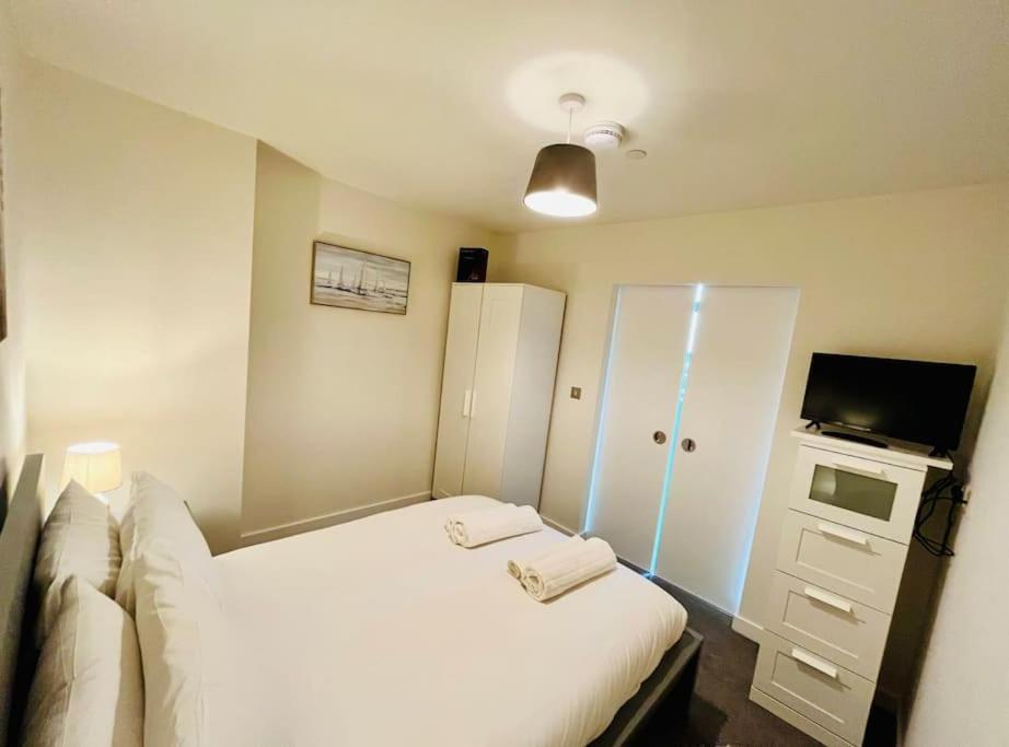 Charming One Bedroom In Old Trafford * Manchester