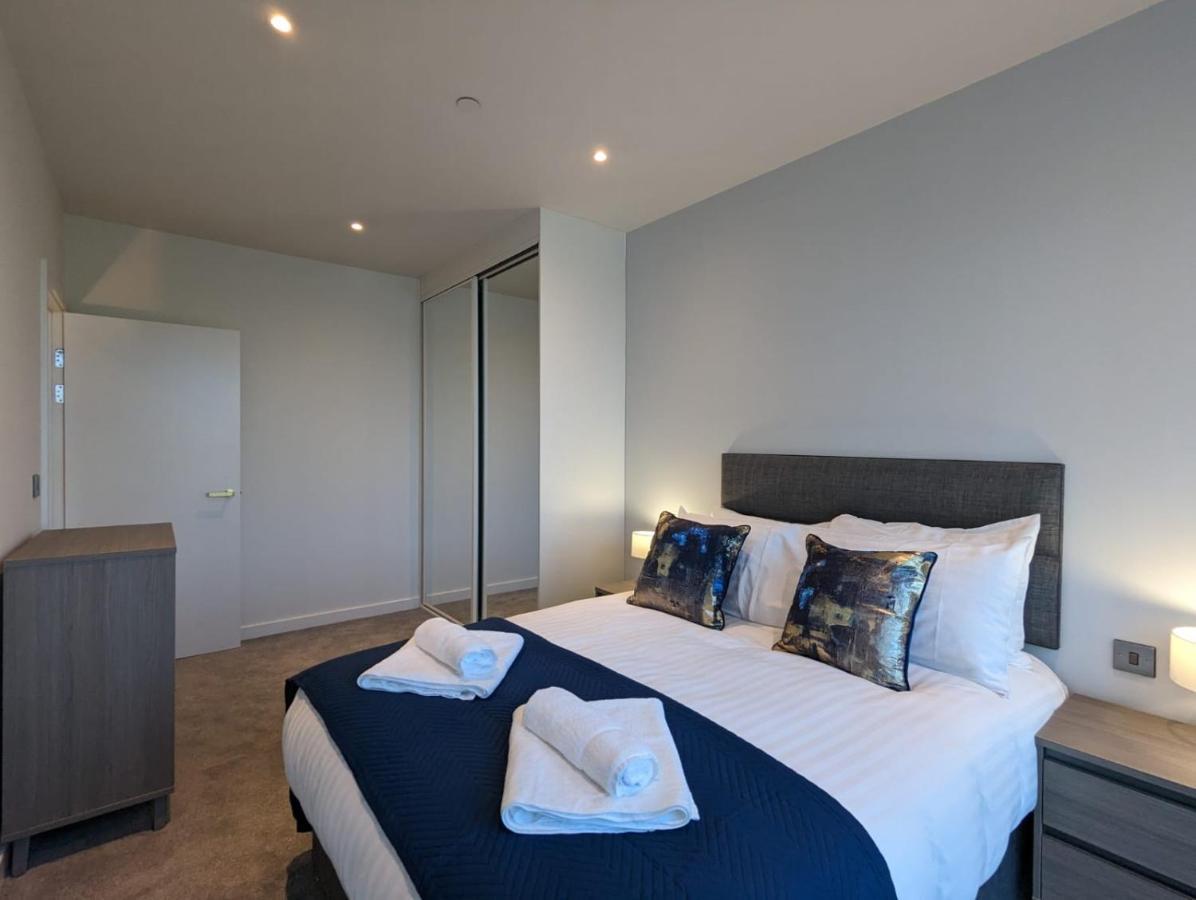 Charles Hope Apartment *