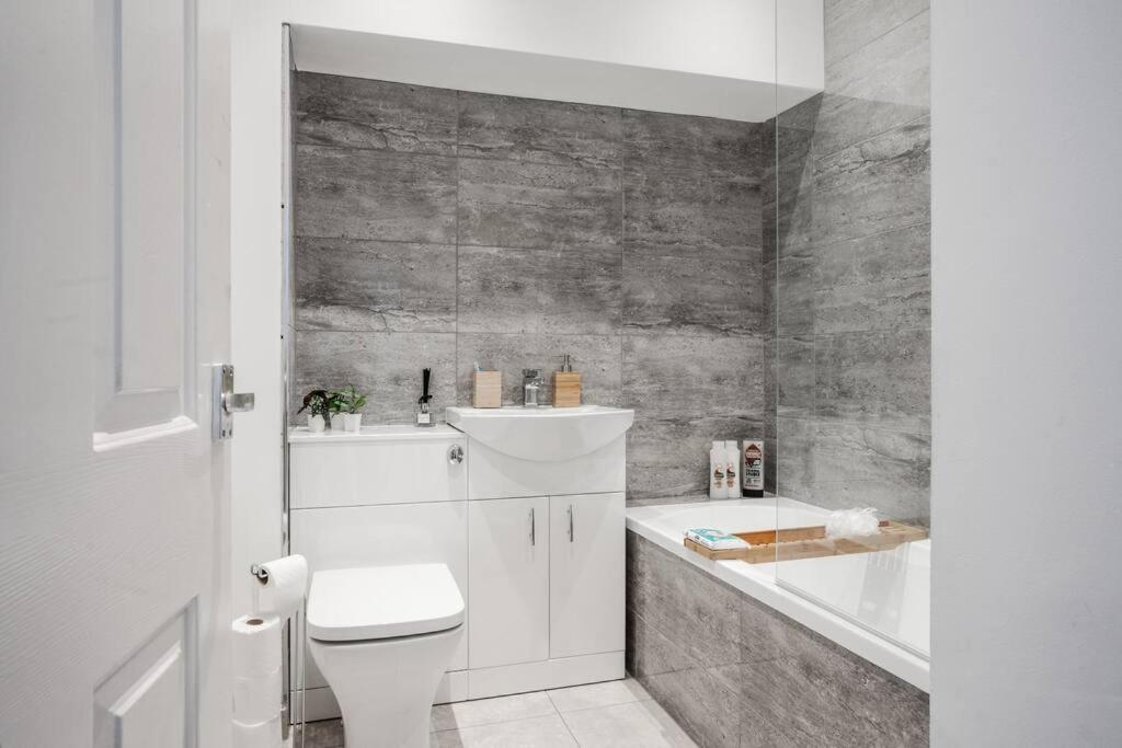 Urban Chic Hideaway Apartment Manchester