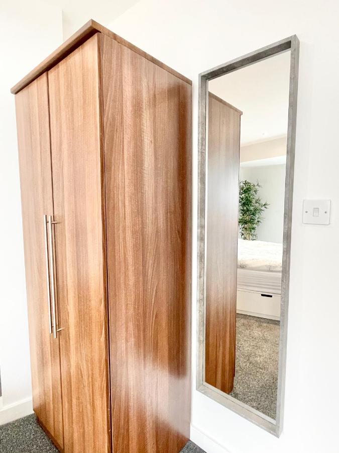 The Works-fresh 2bed In Centre, Opposite Arndale. *