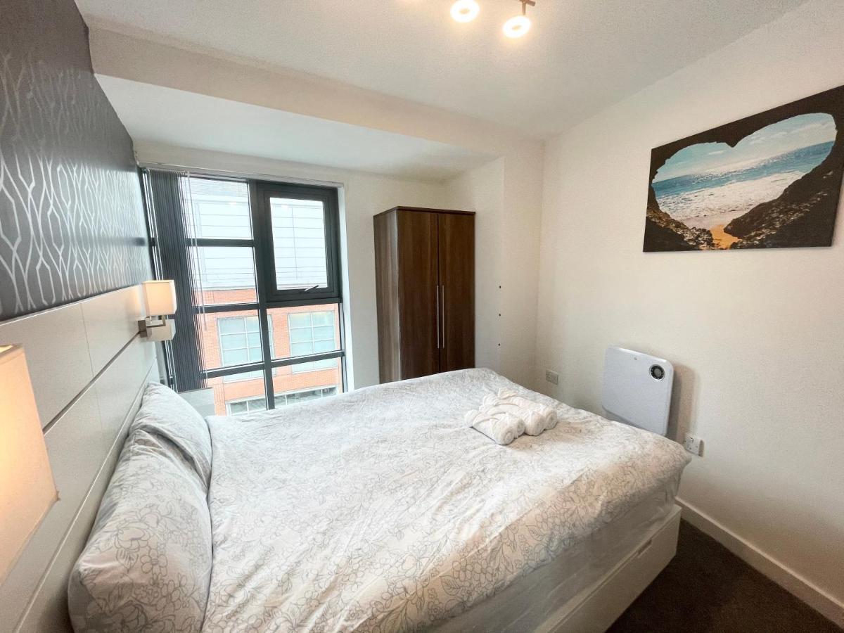 Apartment The Works-fresh 2bed In Centre, Opposite Arndale. *