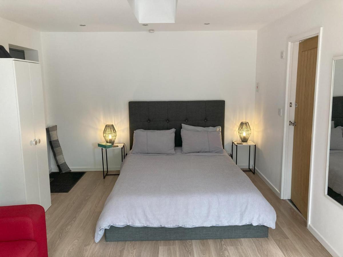 Apartment Beautiful Detached Private Annex In Great Location Manchester
