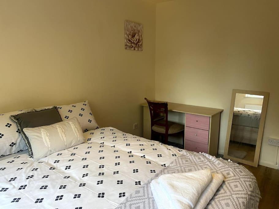 Holiday home Png - Abernant - Shared Facilities