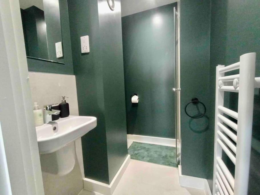 Lovely 1 Bedroom Duplex In