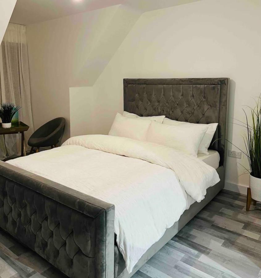 Luxurious New Built Kingsize Bedroom