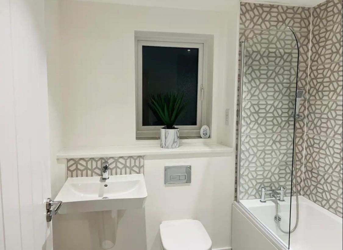 Homestay Stylish New Built Double Bed Manchester