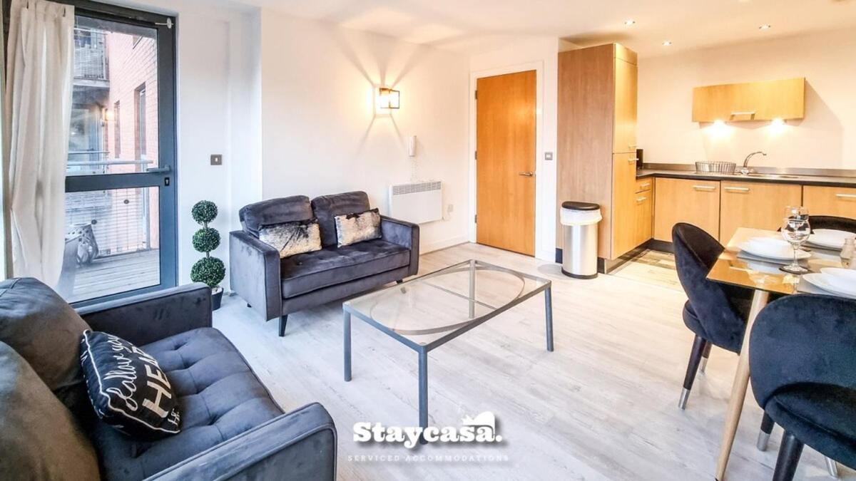 Aparthotel Bright Apt With Balcony & Secure Parking *
