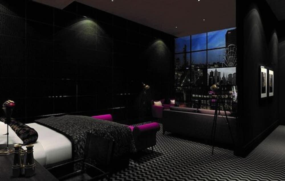 Gotham Hotel