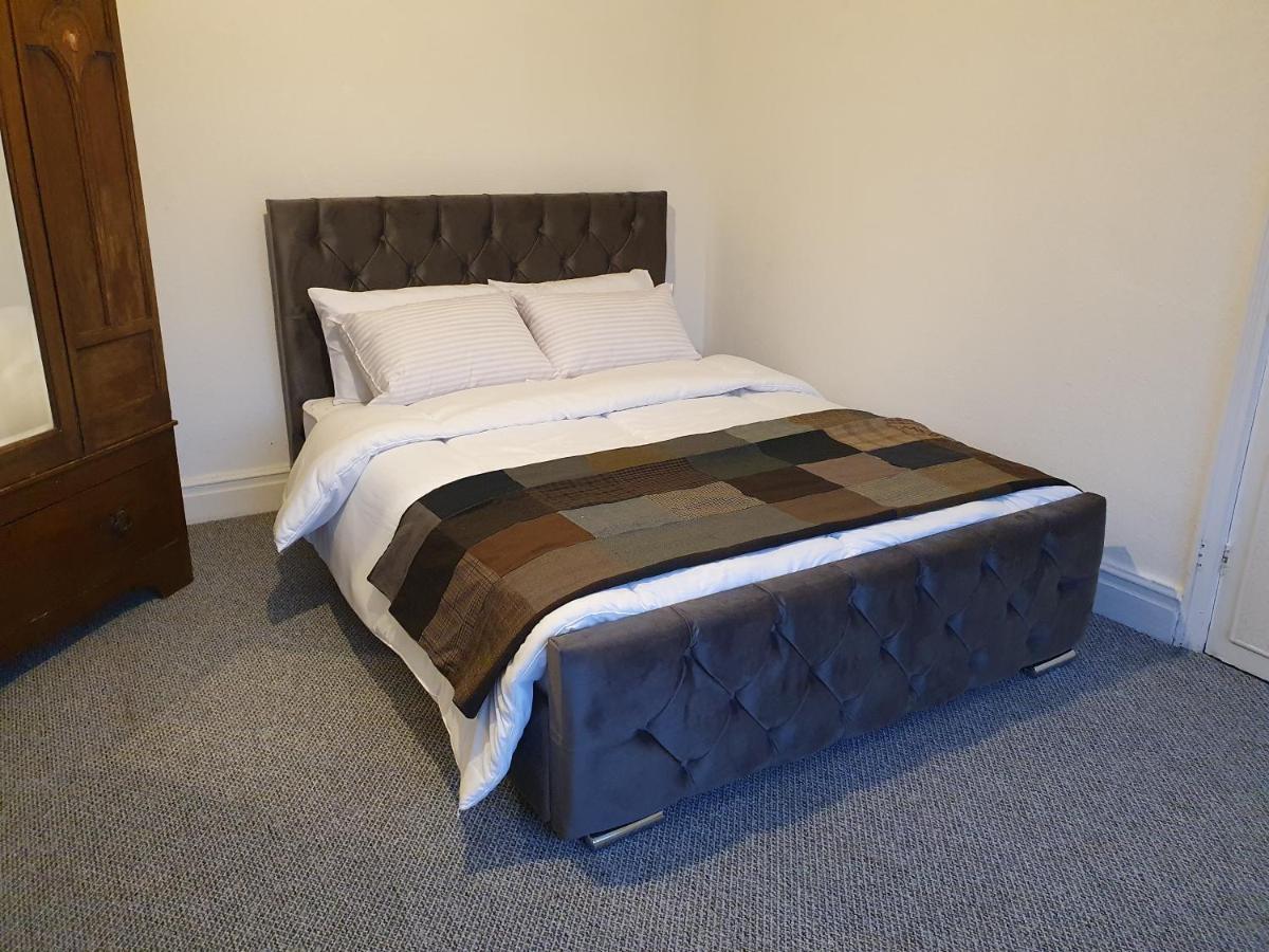 Accommodatie bij particulieren Quirky And Spacious 4 Bed Victorian House Manchester