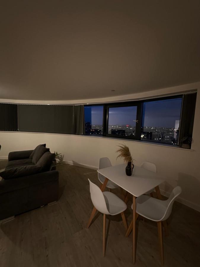 Apartment Stunning 2bedroom Manchester