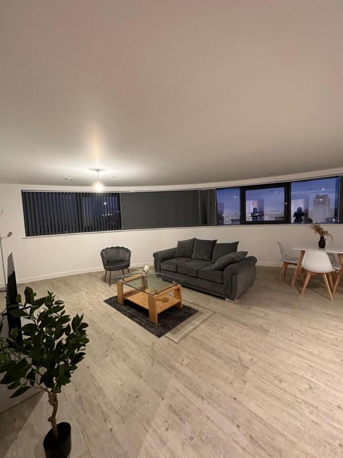 Stunning 2bedroom Apartment