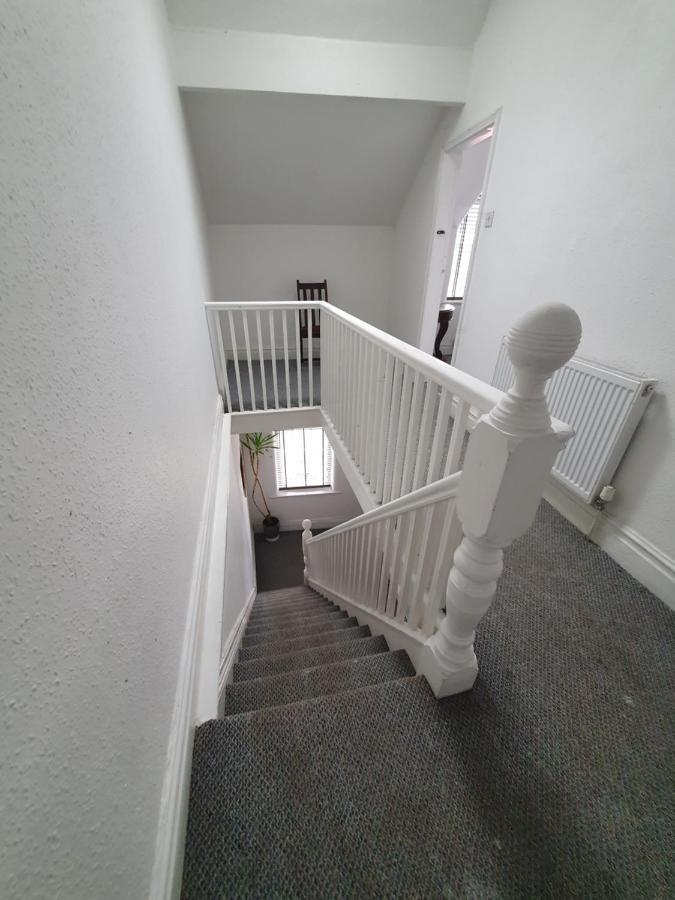 Quirky And Spacious 4 Bed Victorian House * Manchester