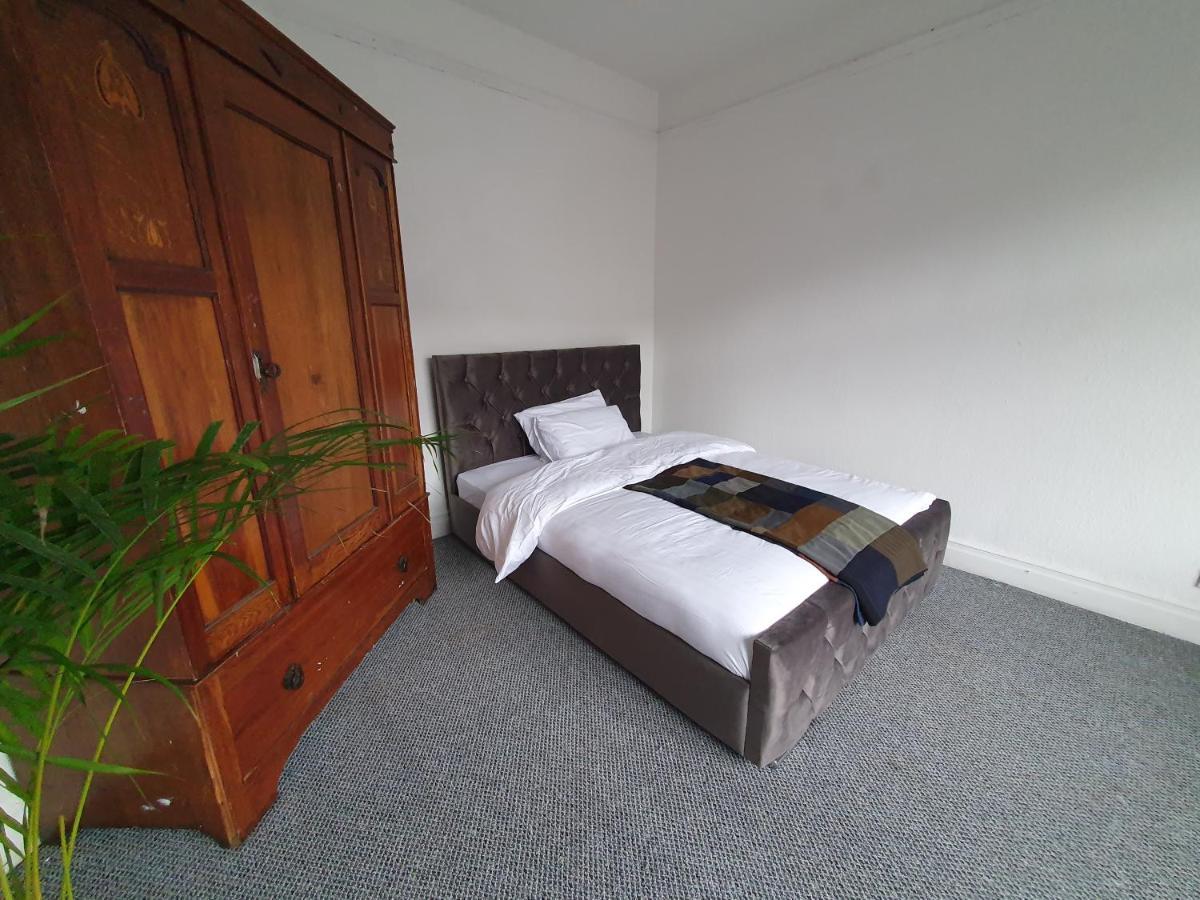 Quirky And Spacious 4 Bed Victorian House