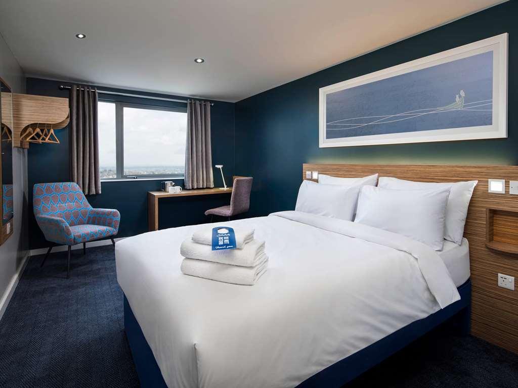 Hotel Travelodge Salford Quays Manchester