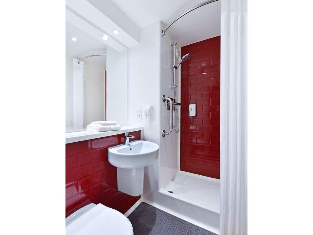Travelodge Salford Quays 3* Manchester