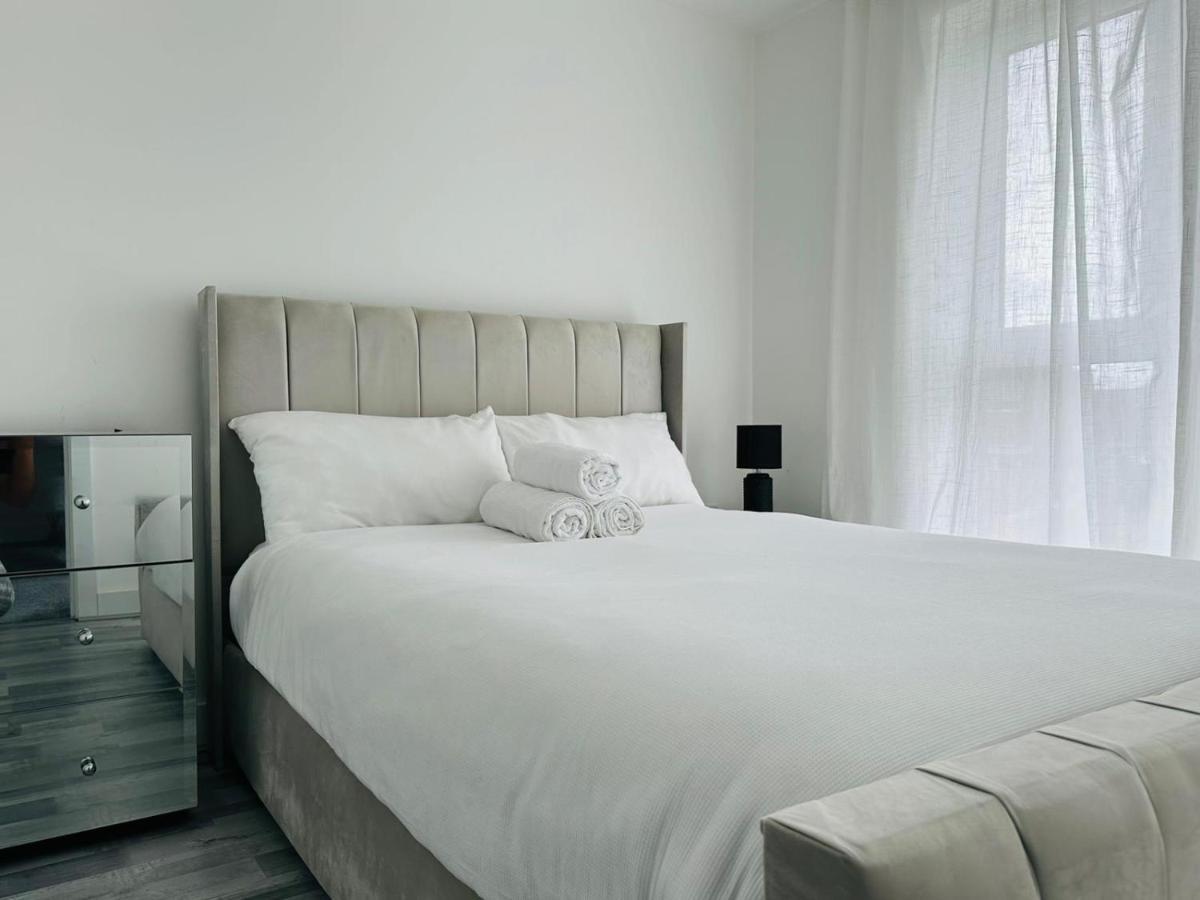 Homestay Stylish New Built Double Bed