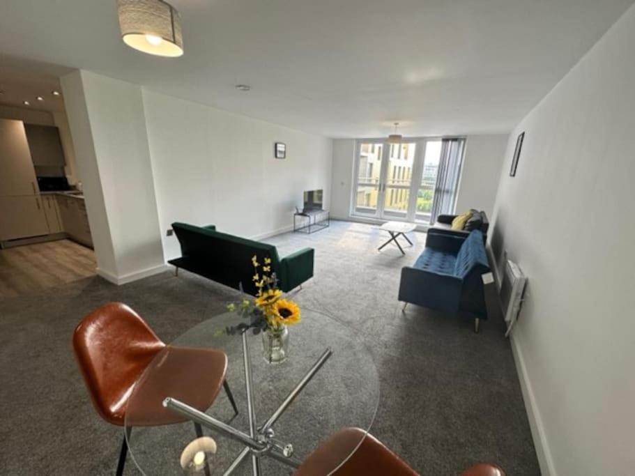 Xl 2 Bed Mcr Sleeps 7 Appartement *