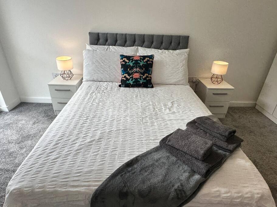Super Mcr 1 Bed + Balcony Manchester