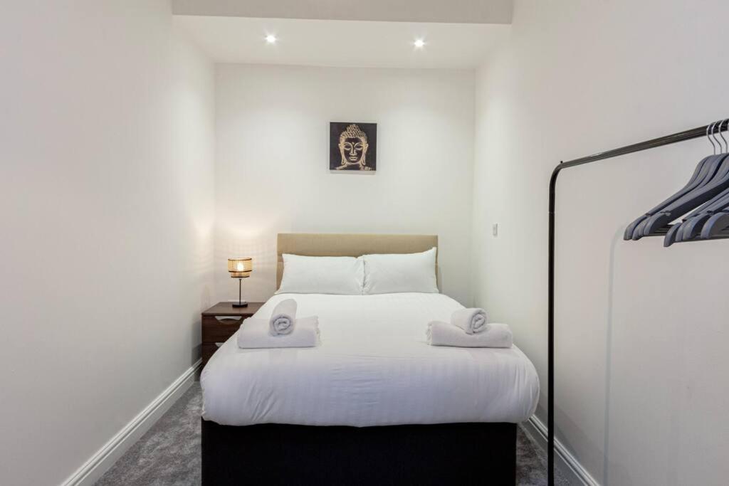 Apartment Cosy & Fully Equipped In Swinton Manchester