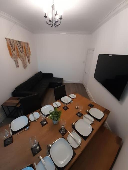 Chic 5 Double Bedroom House - 15 Min To Vakantiehuis
