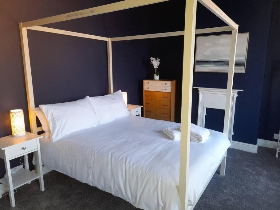 Chic 5 Double Bedroom House - 15 Min To Manchester