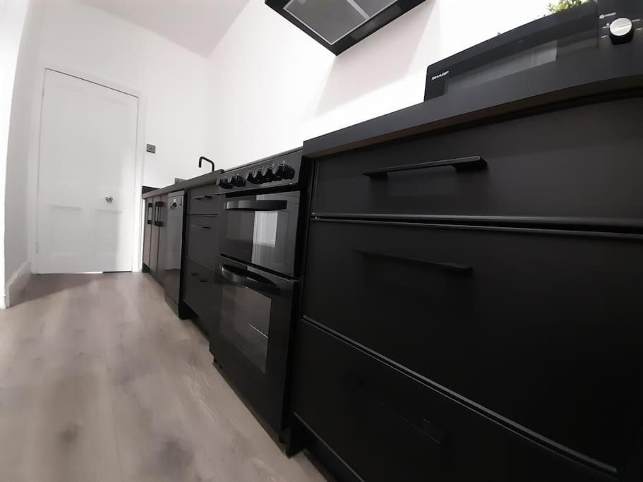 Chic 5 Double Bedroom House - 15 Min To Vakantiehuis *