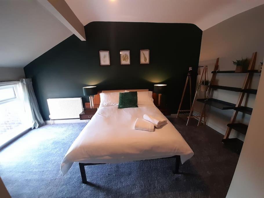 Vakantiehuis Chic 5 Double Bedroom House - 15 Min To