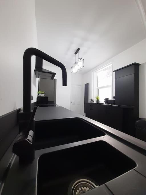 Chic 5 Double Bedroom House - 15 Min To Vakantiehuis *