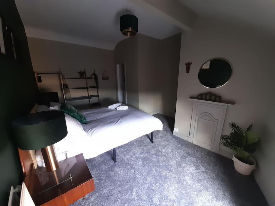 Vakantiehuis Chic 5 Double Bedroom House - 15 Min To Manchester